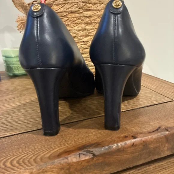 Michael Kors Navy Blue Heels - Picture 6 of 6
